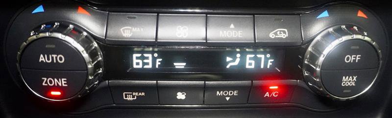 Used 2015 Mercedes-Benz CLA 250 image 19