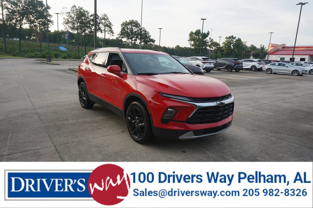 Used 2023 Chevrolet Blazer LT w/ Convenience Package FWD image 1