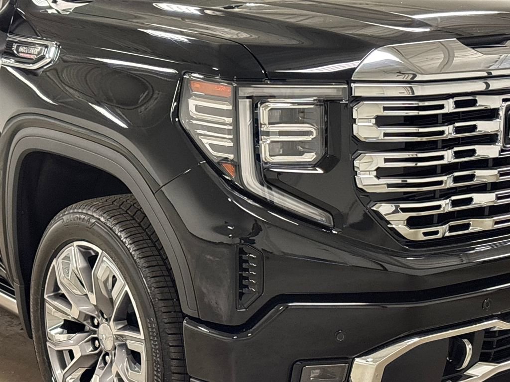 New 2026 GMC Sierra 1500 Denali w/ Denali Reserve Package image 4