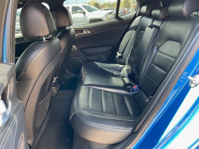 Used 2020 Kia Stinger GT2 image 12