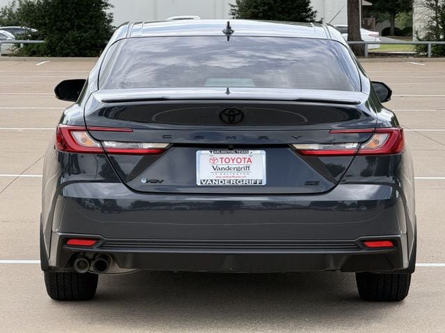 Used 2026 Toyota Camry SE FWD image 5
