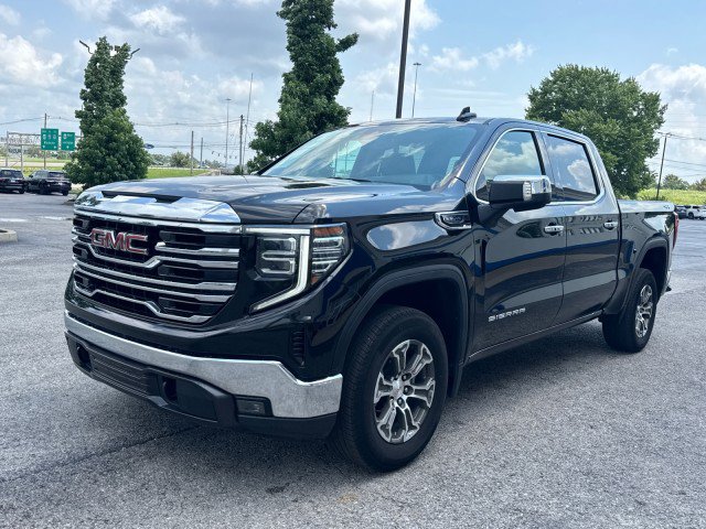 Used 2025 GMC Sierra 1500 SLT AWD/4WD image 15
