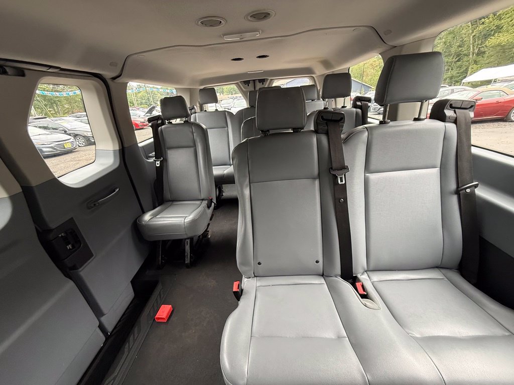 Used 2018 Ford Transit 150 XL RWD image 20
