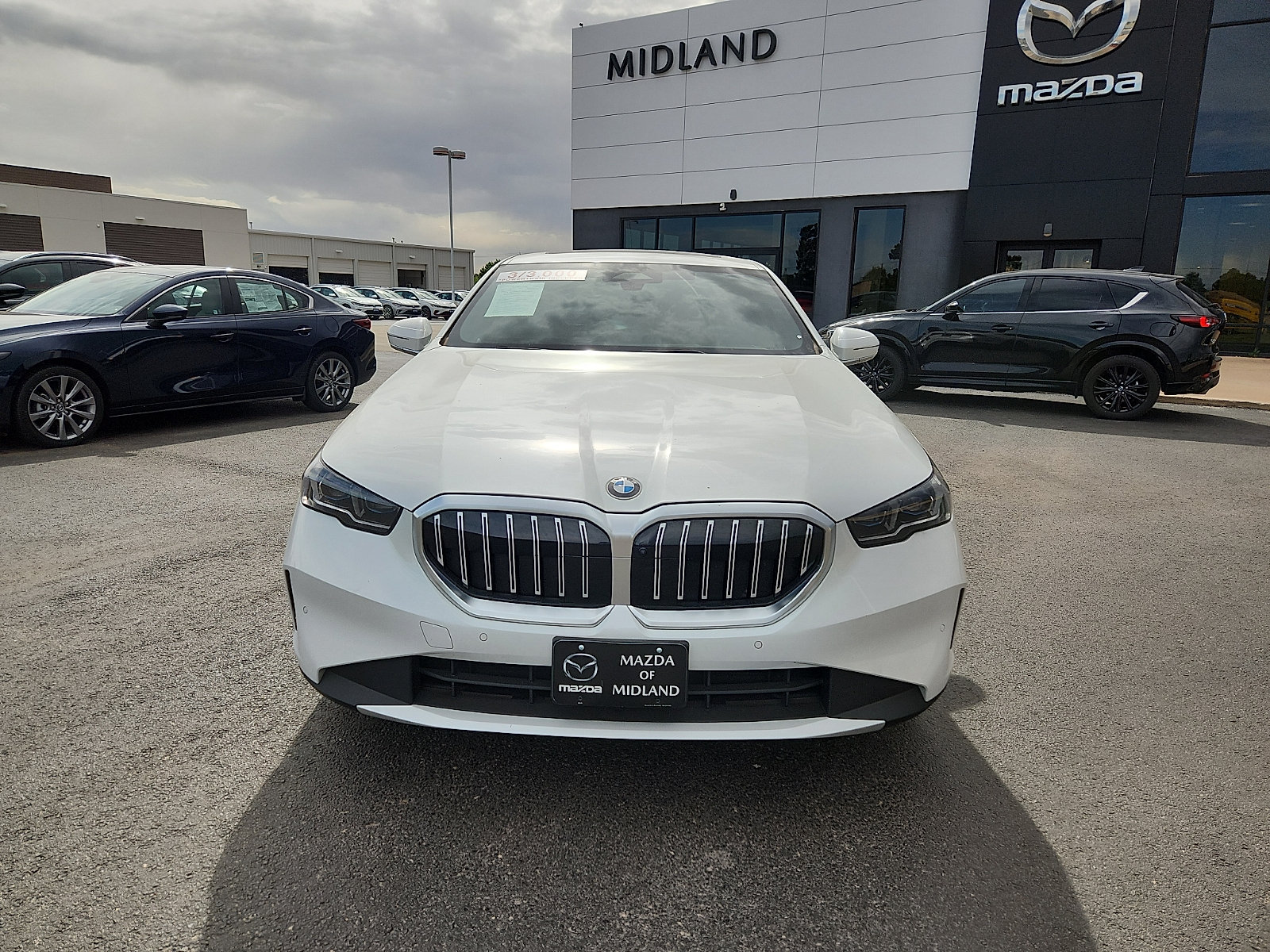 Used 2024 BMW 530i RWD image 2