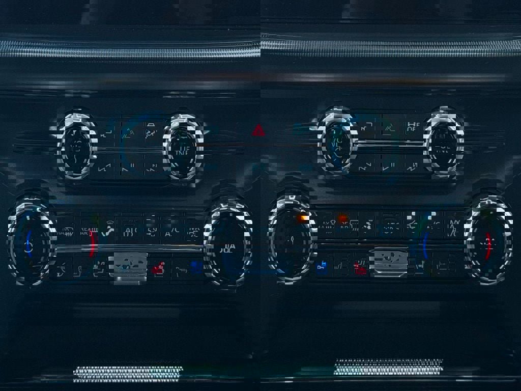 New 2026 Ford F150 Lariat w/ Equipment Group 501A Mid image 54