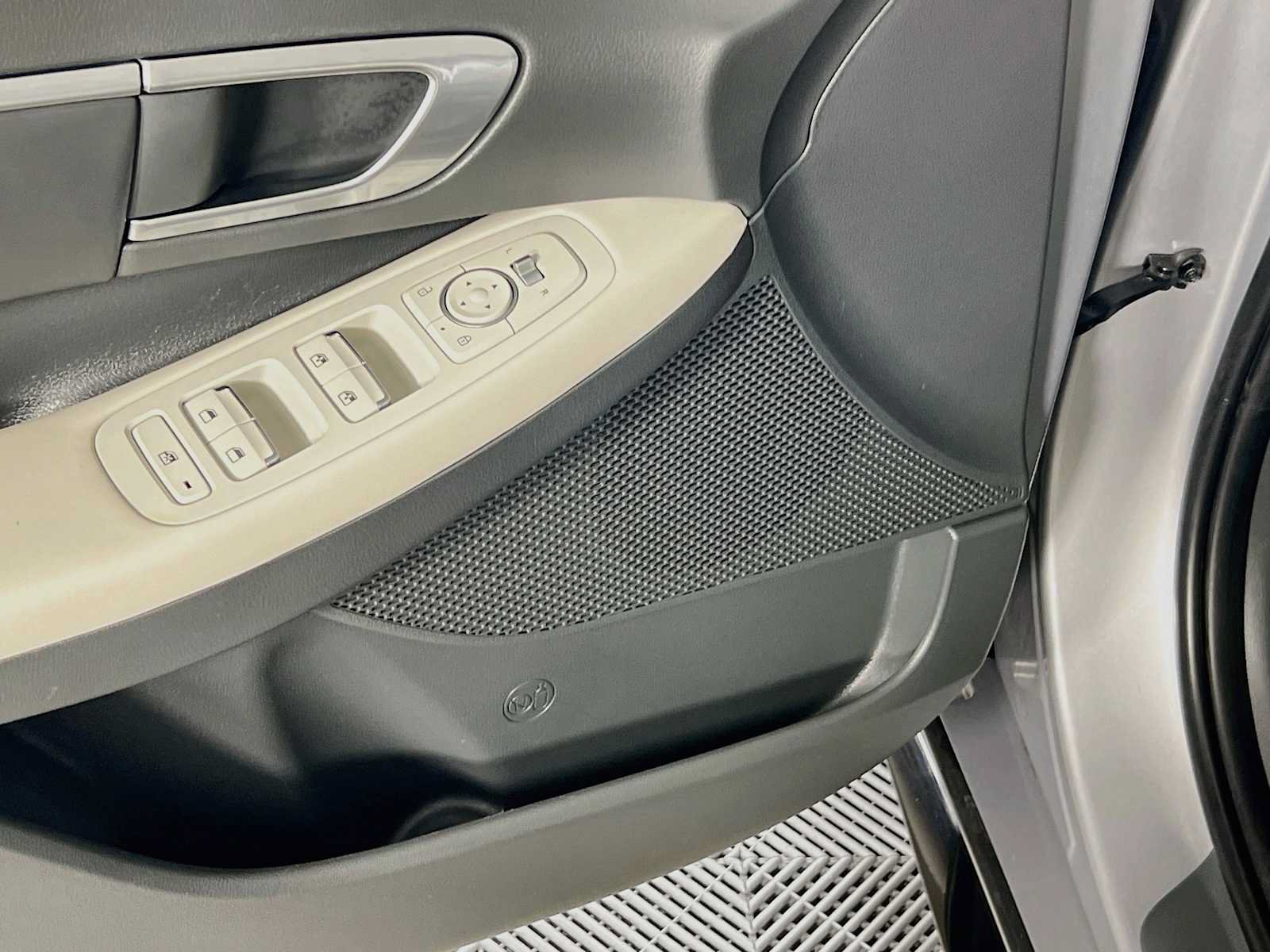 Certified 2023 Hyundai Sonata SEL FWD image 19