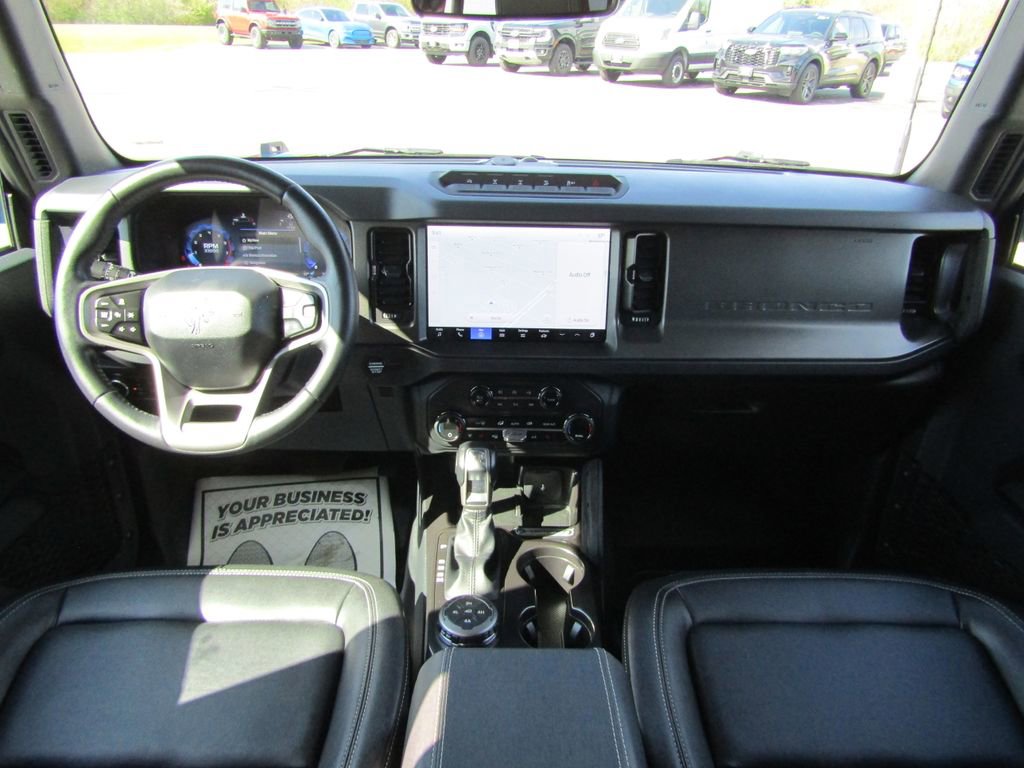 Used 2025 Ford Bronco Badlands AWD/4WD image 10