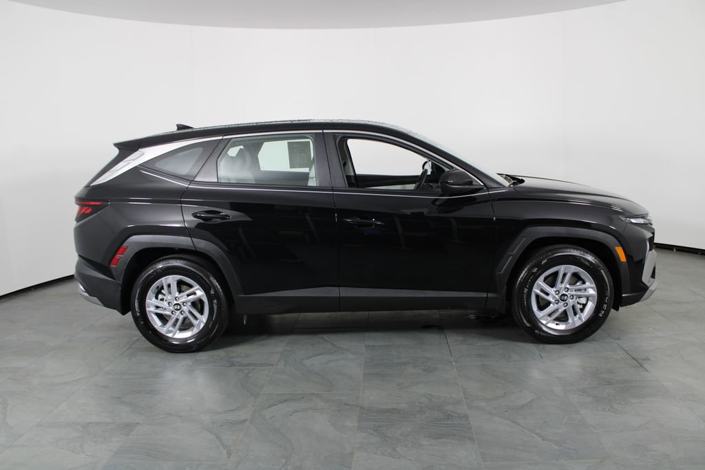 Certified 2026 Hyundai Tucson SE FWD image 15