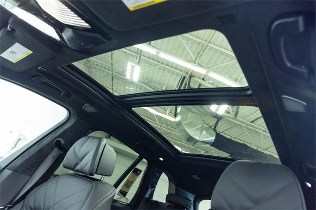 New 2026 BMW X5 M60i image 19