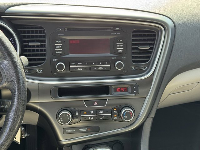 Used 2015 Kia Optima LX w/ LX Convenience Package image 12