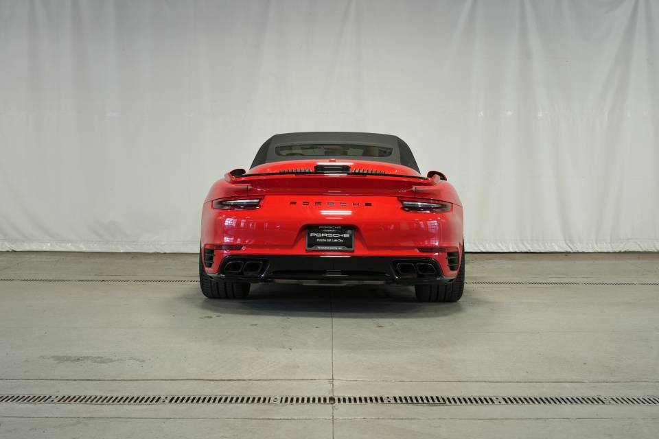 Used 2019 Porsche 911 Turbo image 6