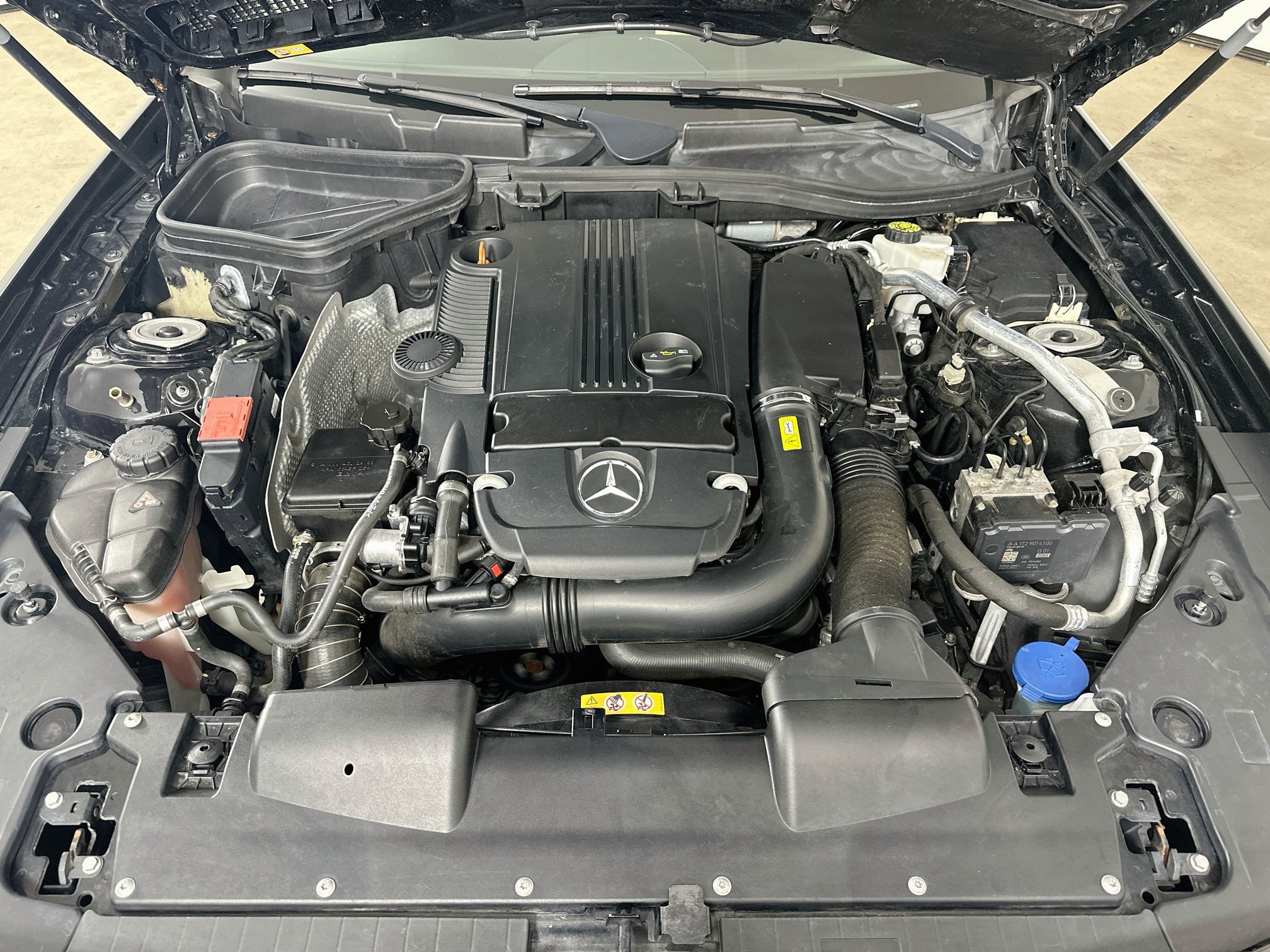 Certified 2015 Mercedes-Benz SLK 250 image 34