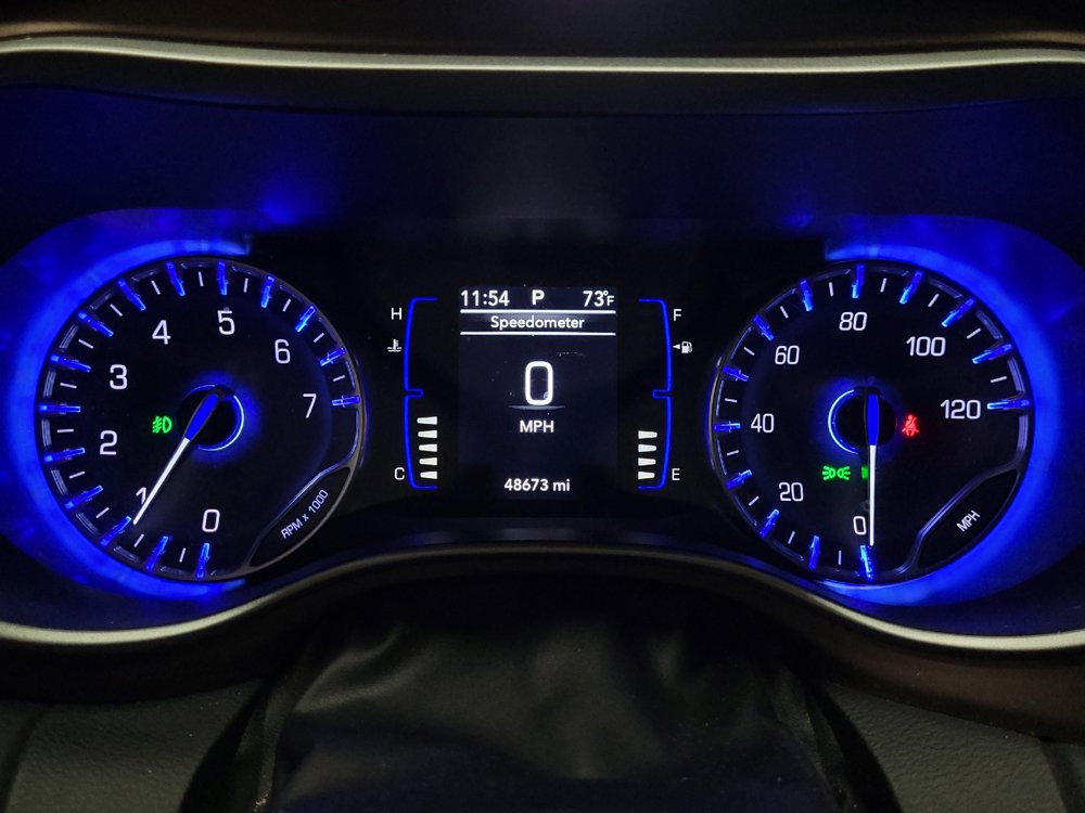 Used 2018 Chrysler Pacifica Touring Plus FWD image 23