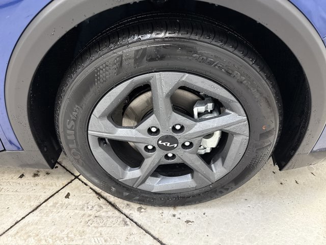 New 2026 Kia K4 LXS image 27