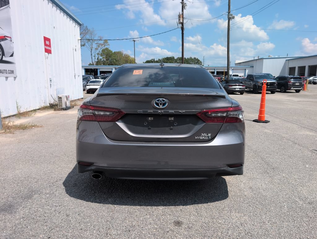 Used 2022 Toyota Camry XLE FWD image 7
