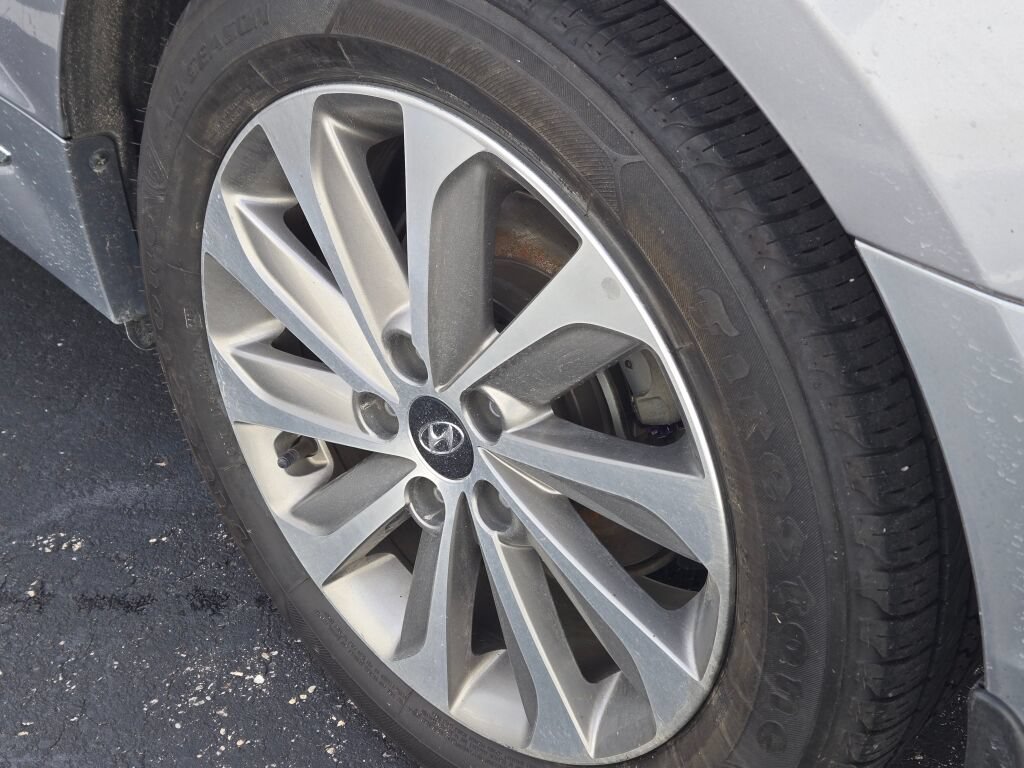 Used 2016 Hyundai Sonata Sport w/ Cargo Package FWD image 8
