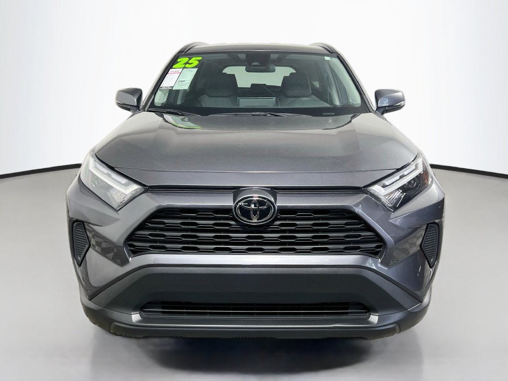 Used 2025 Toyota RAV4 XLE FWD image 8