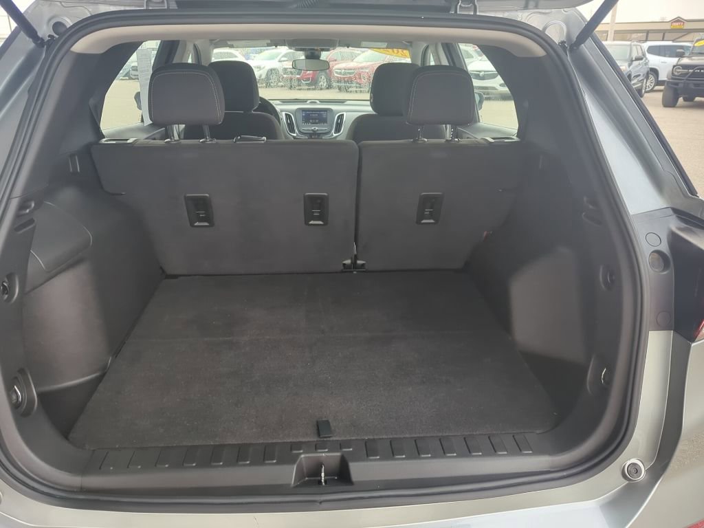 Used 2023 Chevrolet Equinox LS image 14