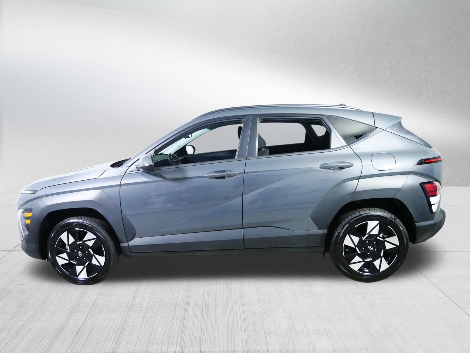 Used 2025 Hyundai Kona SEL AWD/4WD image 4