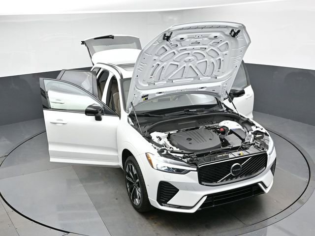 New 2026 Volvo XC60 B5 Plus w/ Protection Package Premier image 50