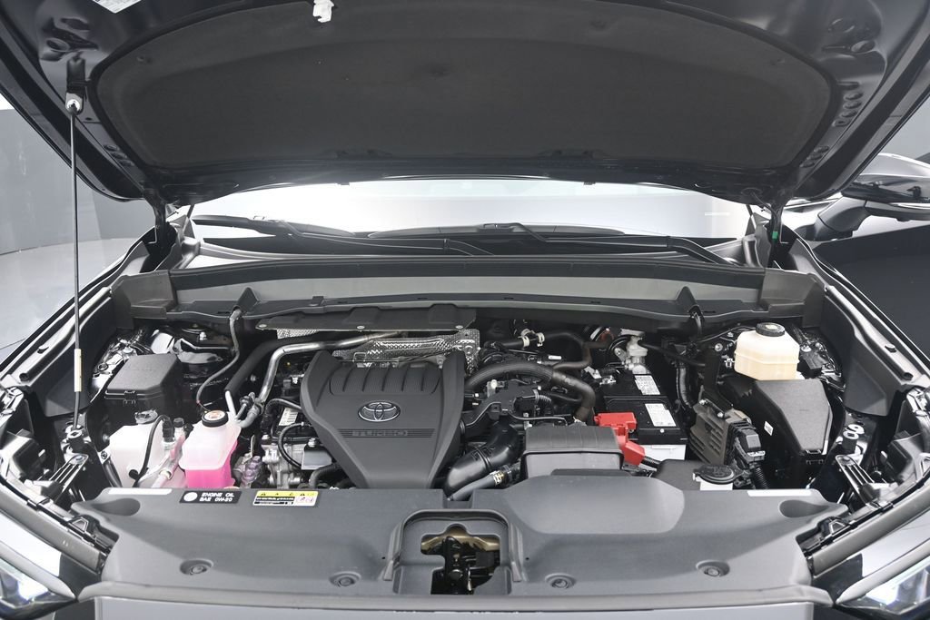 Used 2026 Toyota Grand Highlander AWD image 16