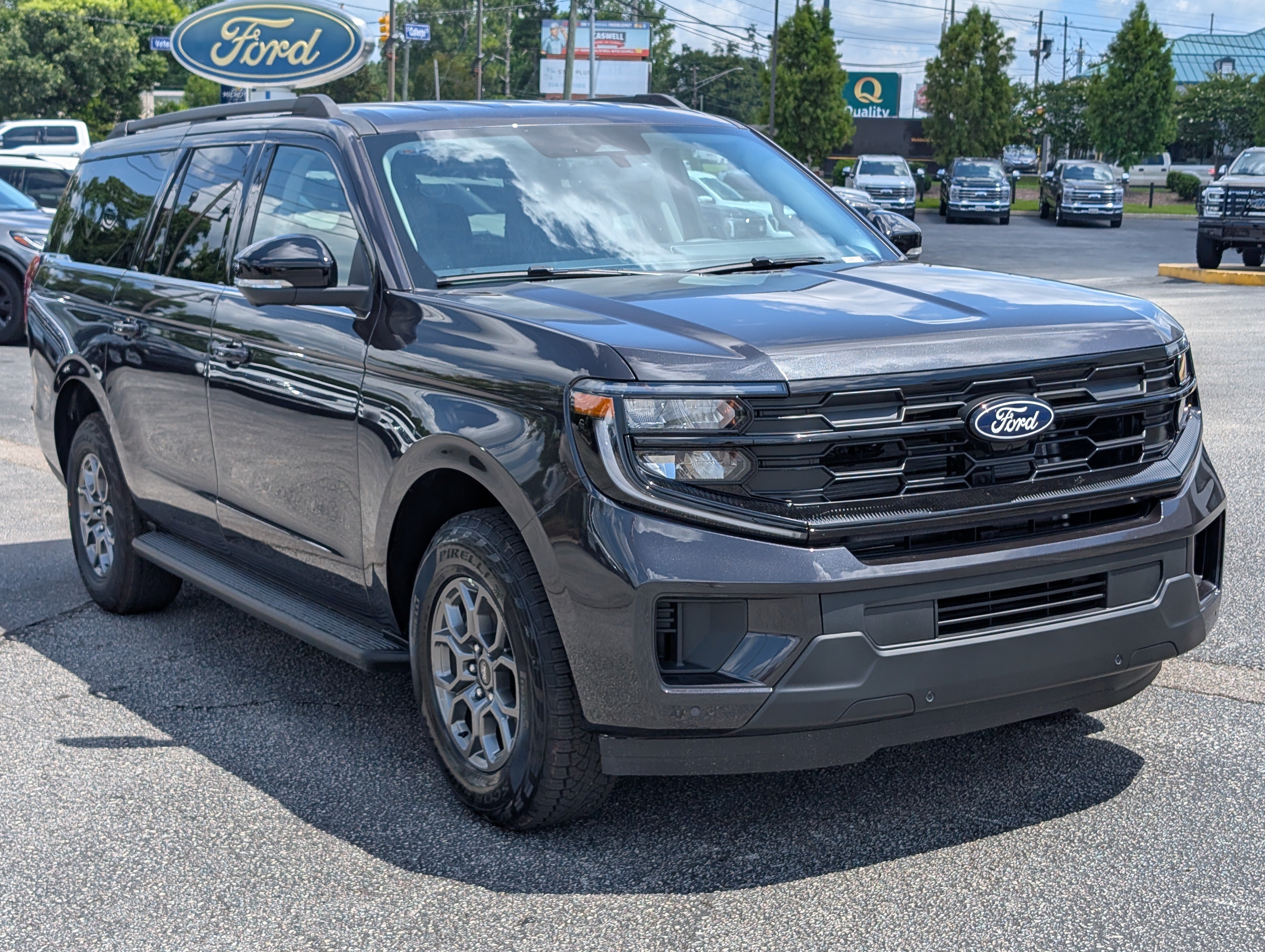 New 2027 Ford Expedition Max Active RWD image 4