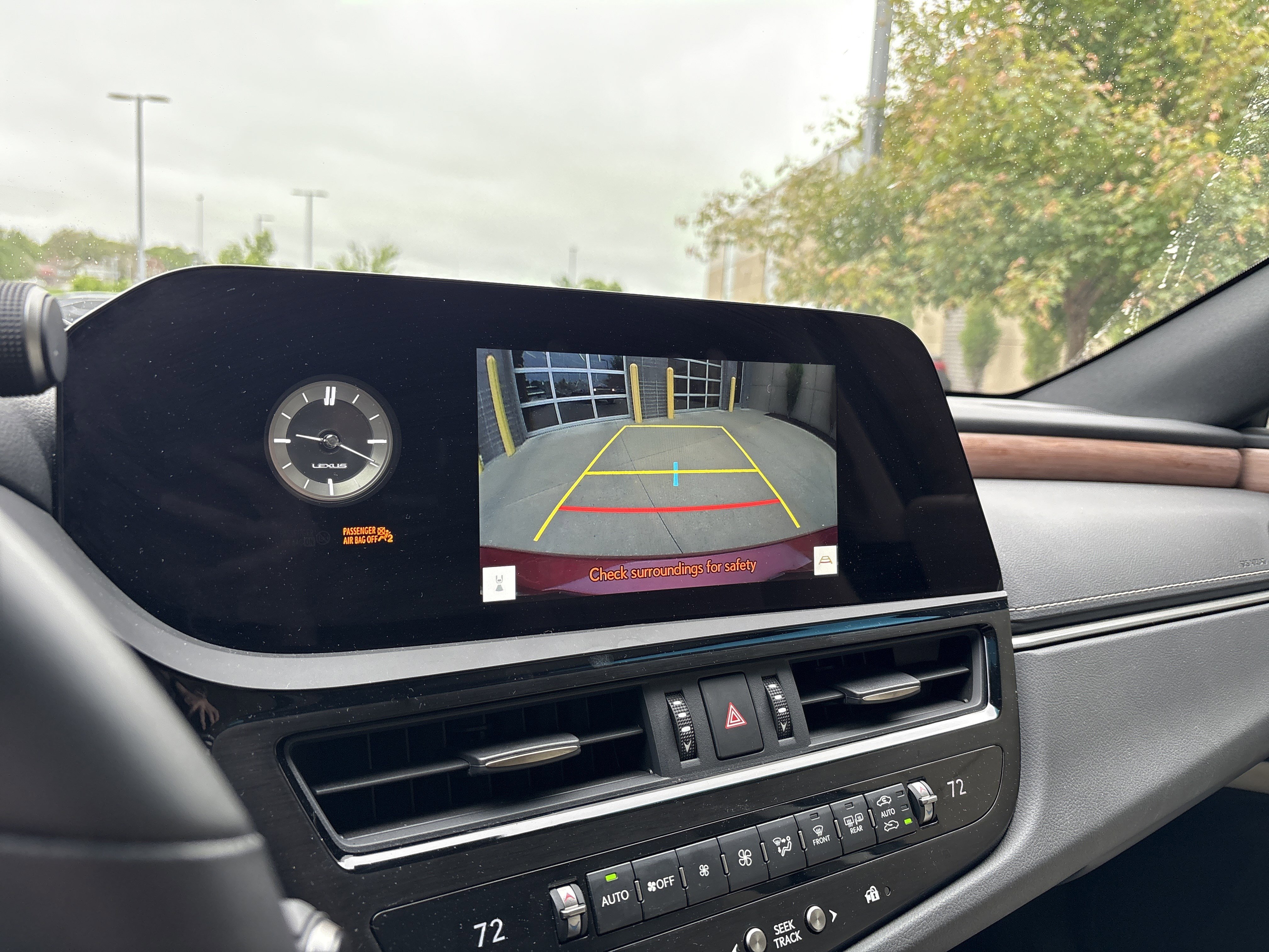 Used 2025 Lexus ES 350 w/ Premium Package FWD image 25