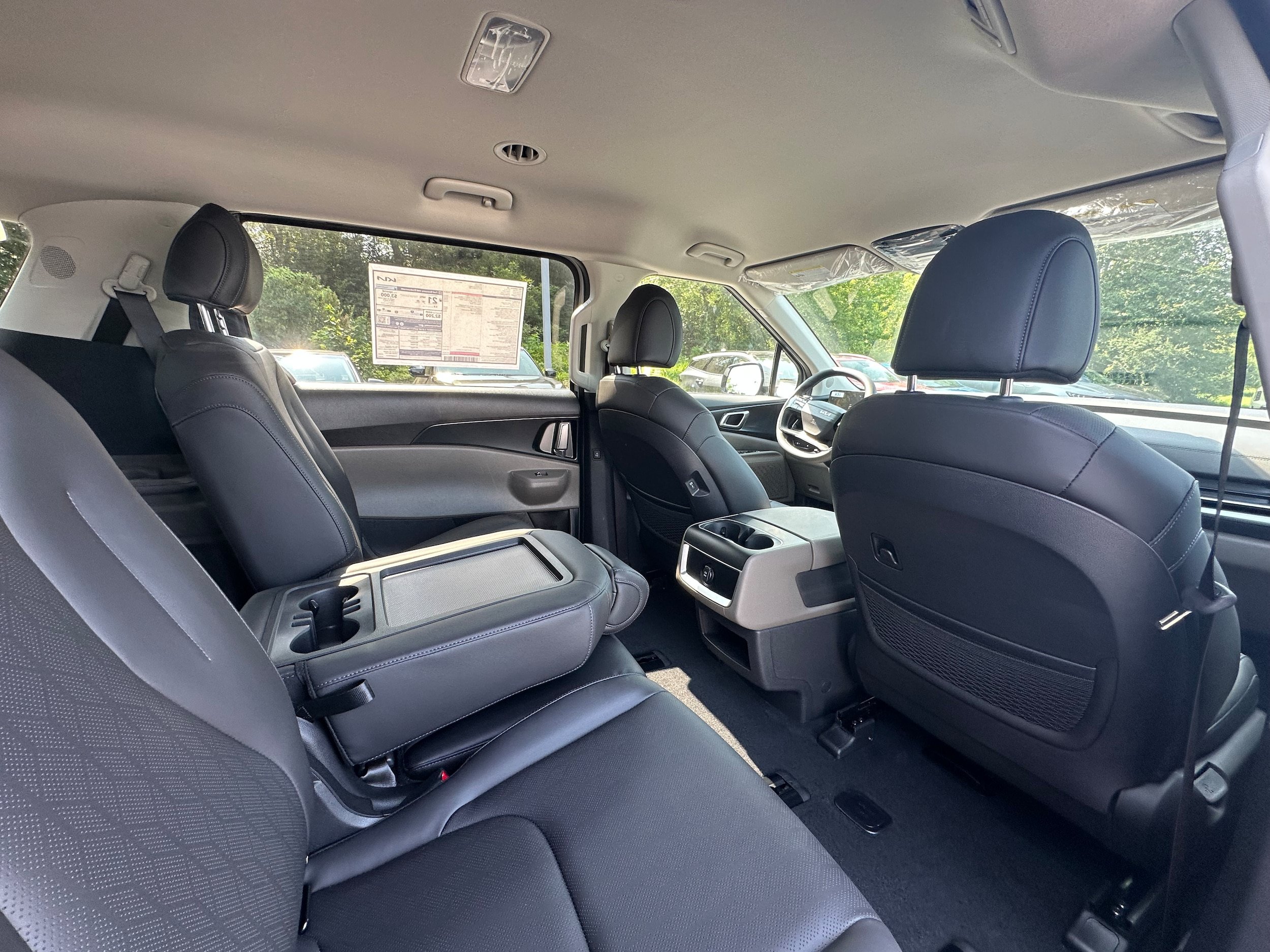 New 2027 Kia Carnival FWD image 13