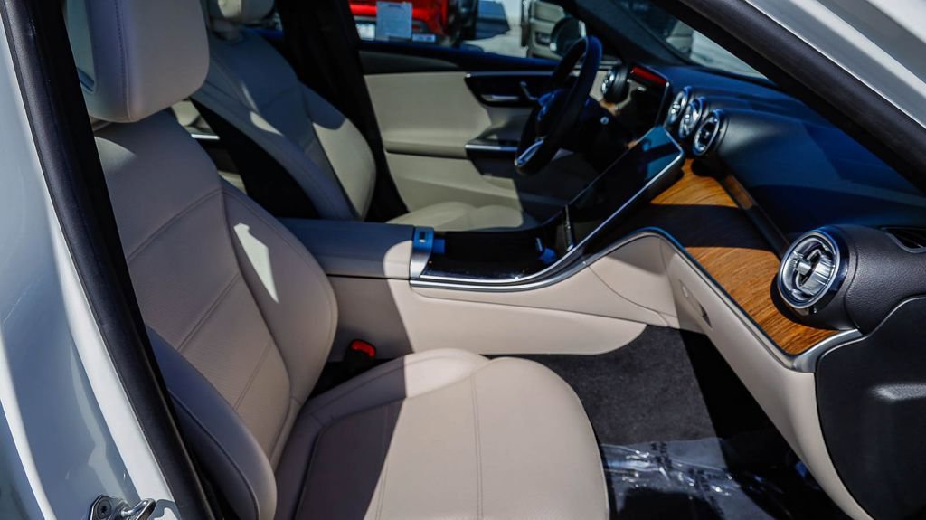 Used 2022 Mercedes-Benz C 300 Sedan image 21