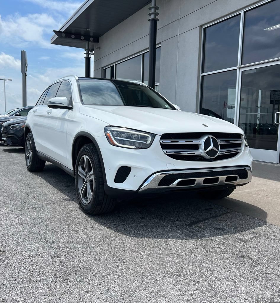 Used 2022 Mercedes-Benz GLC 300 4MATIC image 1