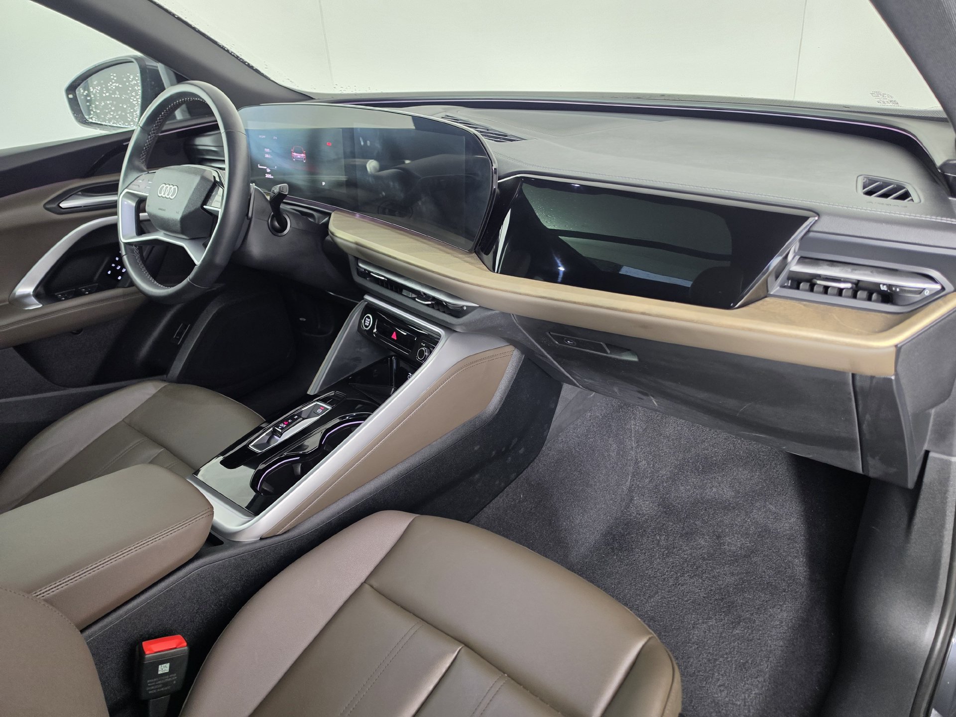 Certified 2025 Audi Q5 Premium w/ Convenience Package AWD/4WD image 30