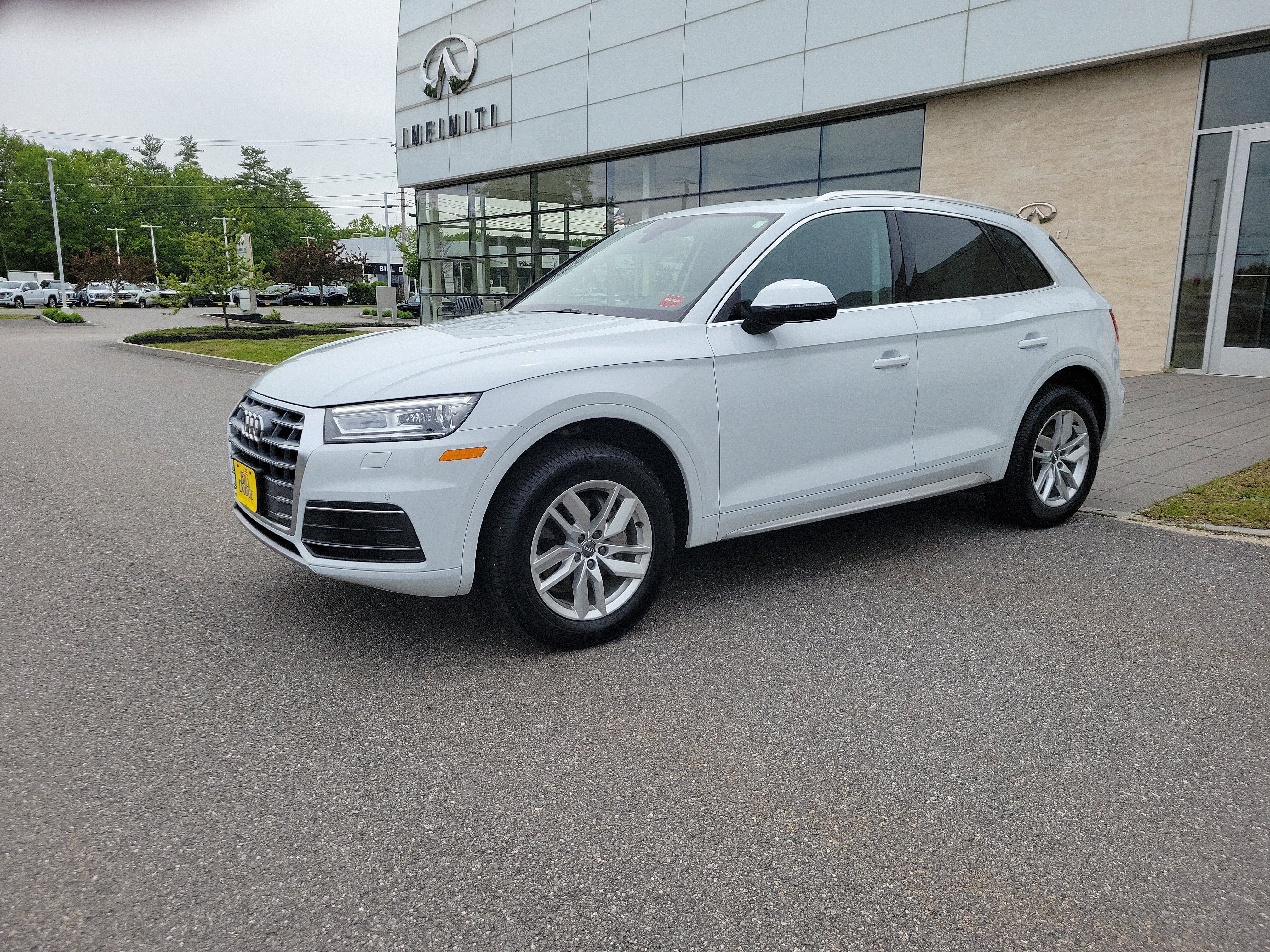 Used 2020 Audi Q5 2.0T Premium w/ Convenience Package AWD/4WD image 1