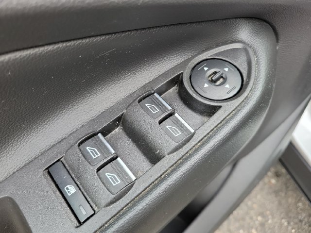 Used 2018 Ford Escape Titanium FWD image 11