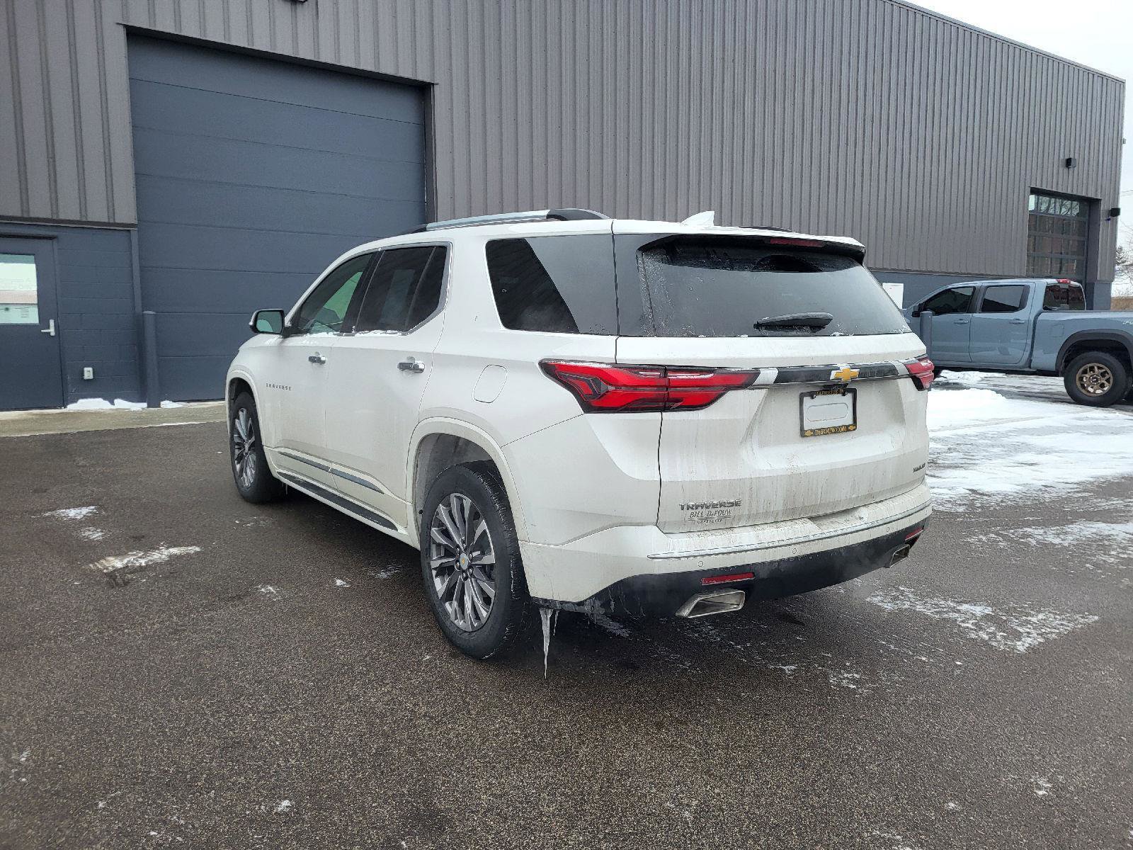 Used 2023 Chevrolet Traverse Premier image 5