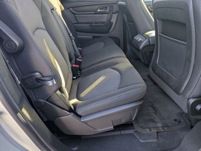 Used 2015 Chevrolet Traverse LT w/ Style and Technology Package image 32