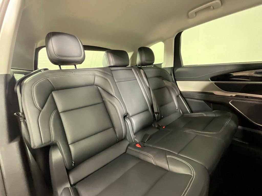 Used 2025 Lincoln Nautilus Premier image 22