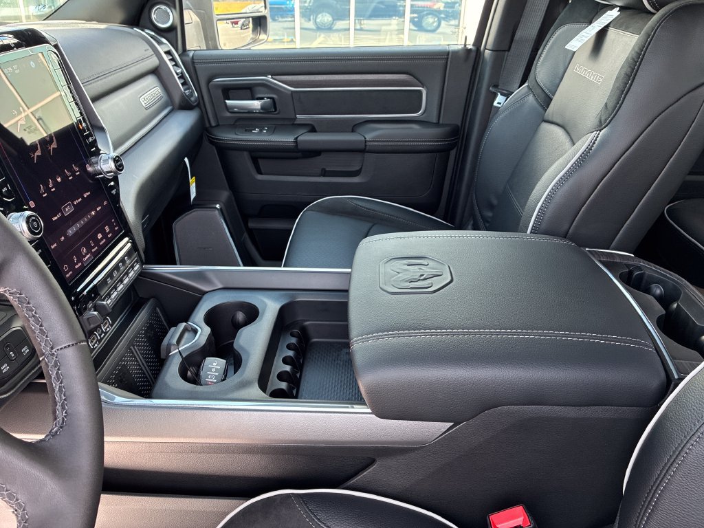 New 2026 RAM 4500 4x4 Crew Cab DRW w/ Laramie Trim Package image 16