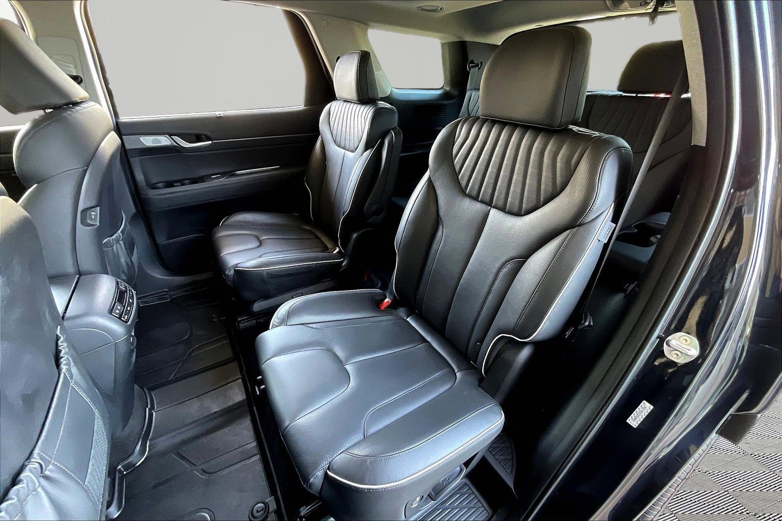 Used 2023 Hyundai Palisade Limited AWD/4WD image 22