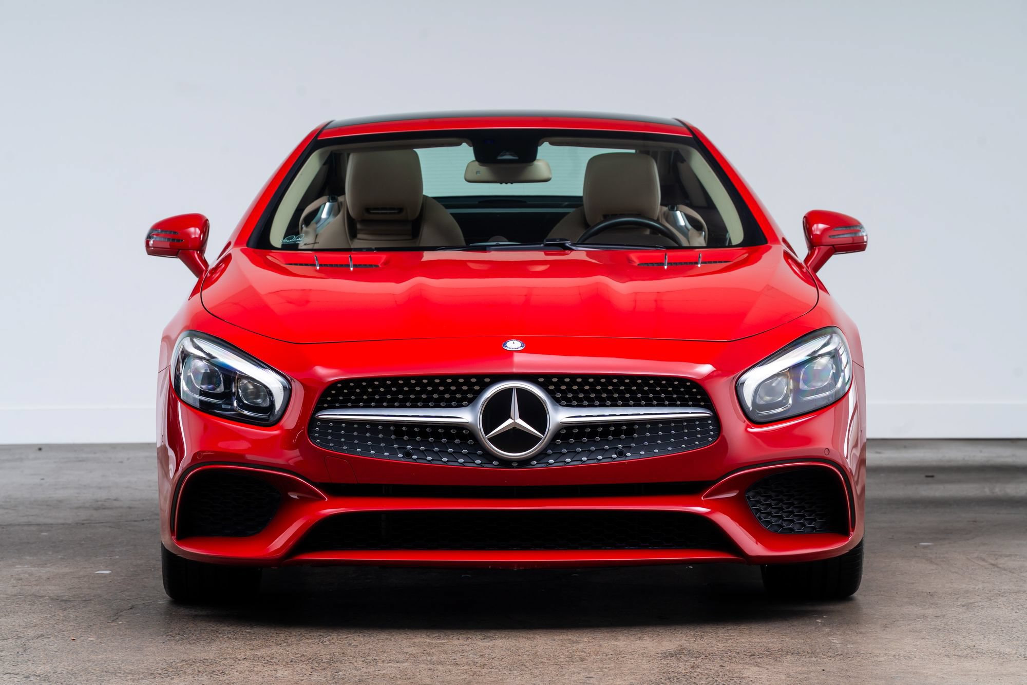 Used 2017 Mercedes-Benz SL 450 image 2