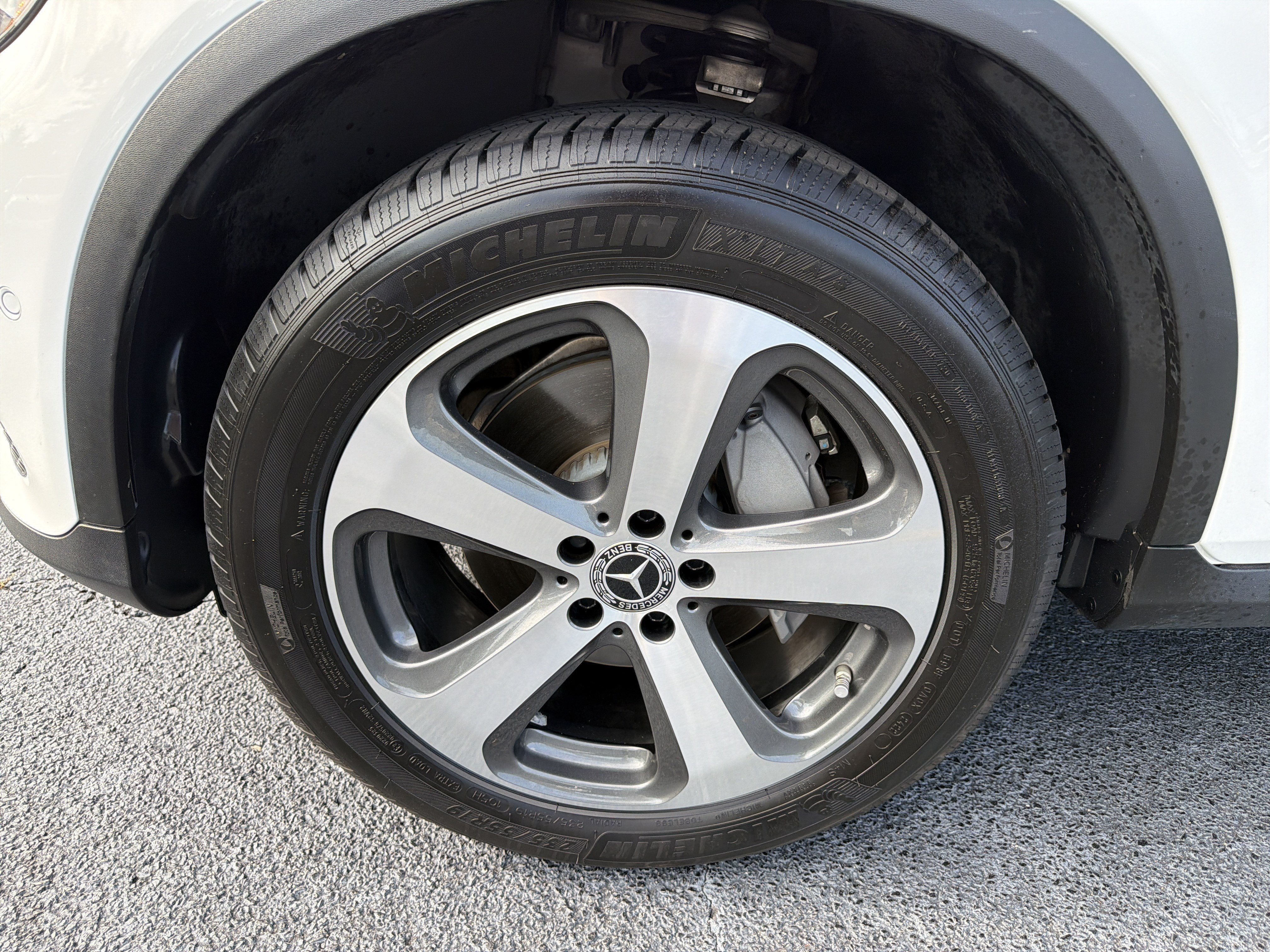 Used 2019 Mercedes-Benz GLC 300 image 9