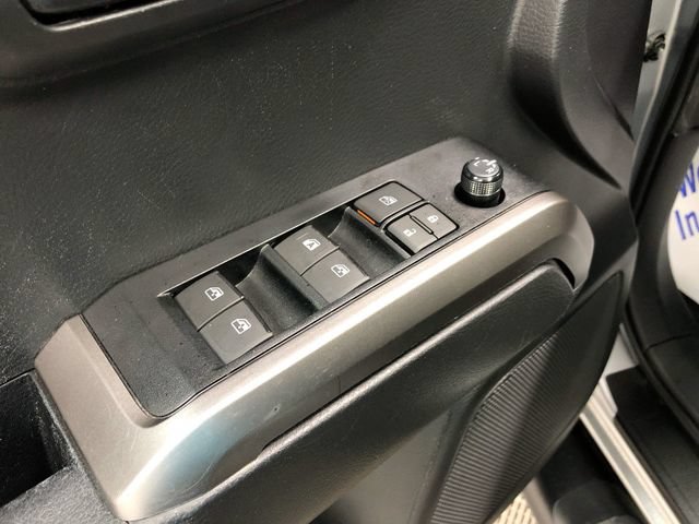 Used 2022 Toyota Tacoma SR5 AWD/4WD image 13