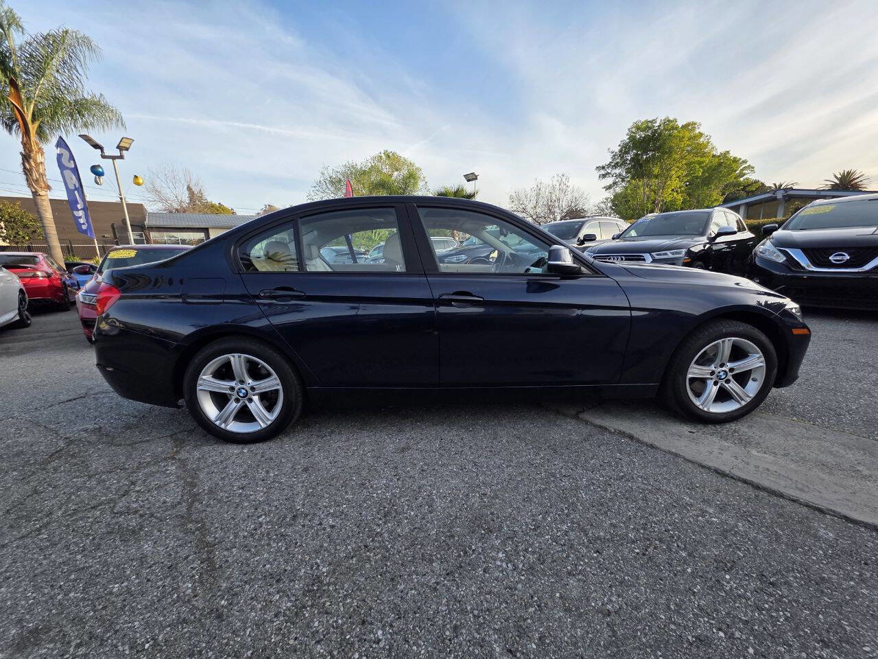 Used 2012 BMW 328i Sedan image 2
