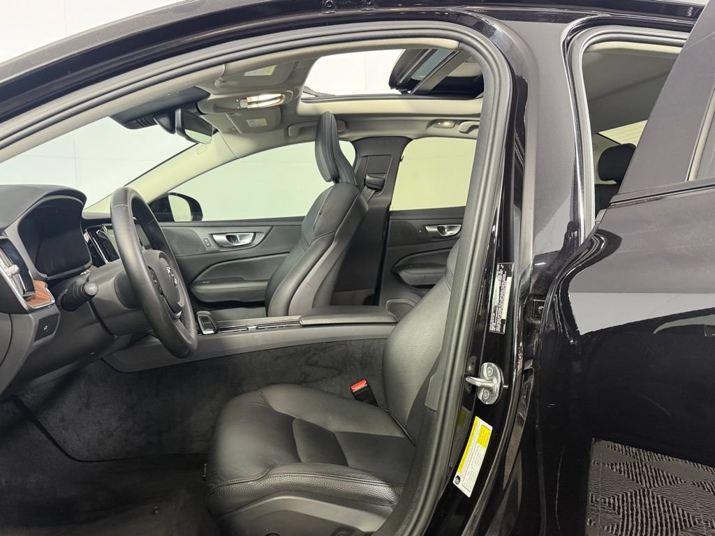 Used 2025 Volvo S60 B5 Plus FWD image 18