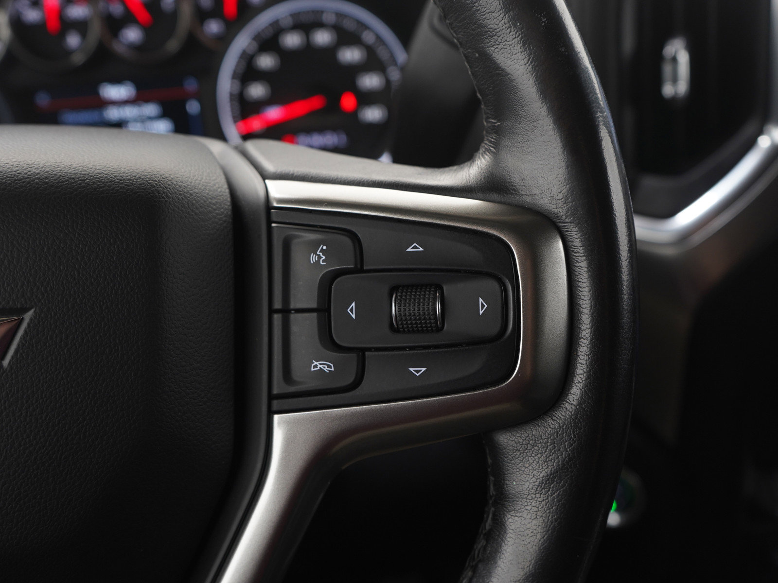 Used 2019 Chevrolet Silverado 1500 LT Trail Boss AWD/4WD image 27