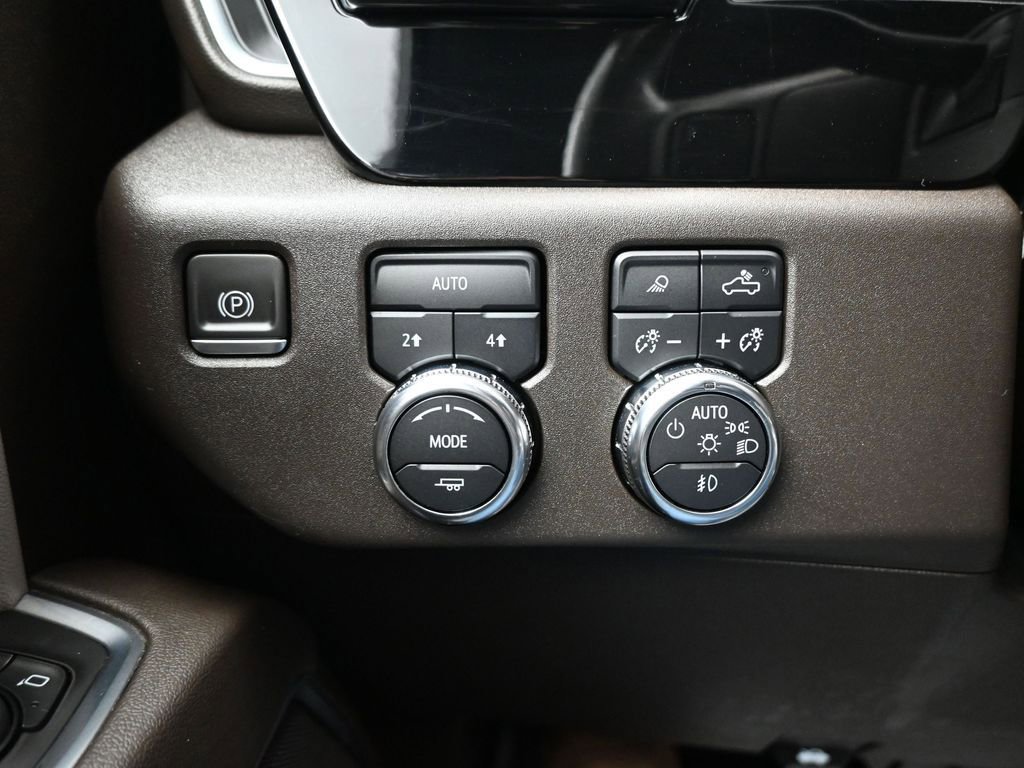 Used 2022 GMC Sierra 1500 SLT AWD/4WD image 16