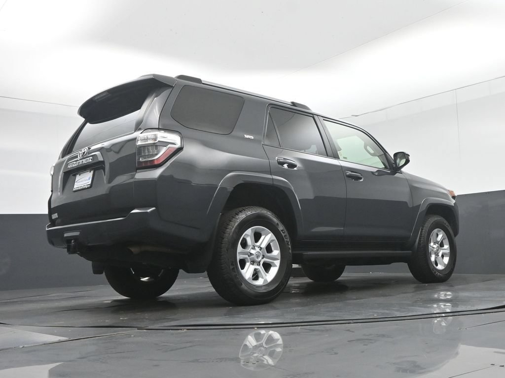 Used 2024 Toyota 4Runner SR5 AWD/4WD image 52