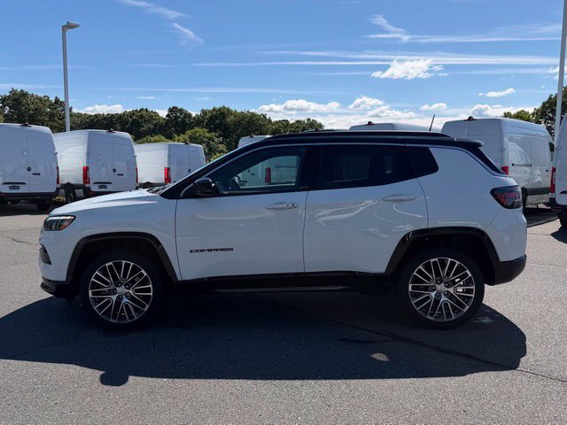 Used 2023 Jeep Compass Limited AWD/4WD image 4