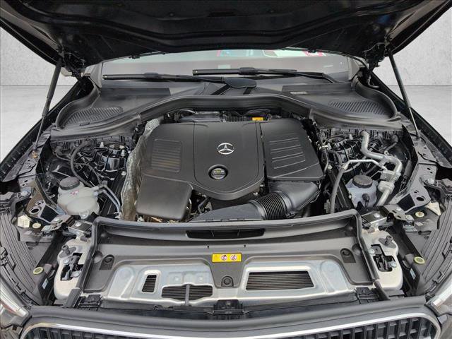 Used 2024 Mercedes-Benz GLC 300 4MATIC image 25