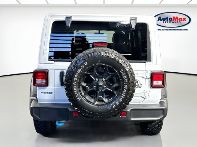 Used 2023 Jeep Wrangler Unlimited w/ Cold Weather Group AWD/4WD image 6
