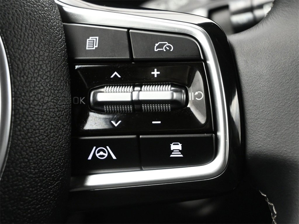 Used 2024 Kia Sorento X-Line EX image 7